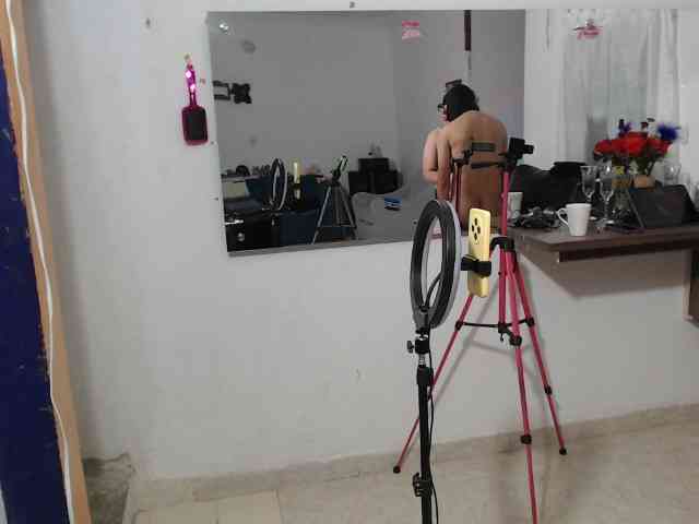 AfroditaMilf69 webcam