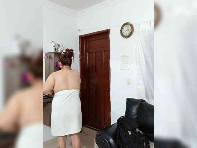 AfroditaMilf69 webcam