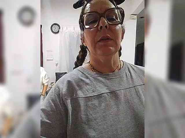 AfroditaMilf69 webcam