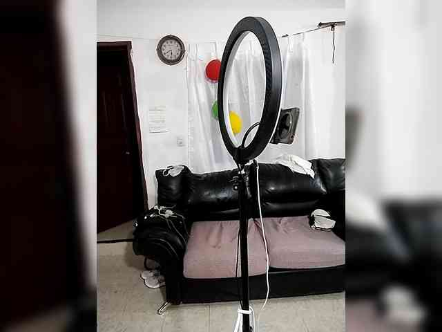 AfroditaMilf69 webcam