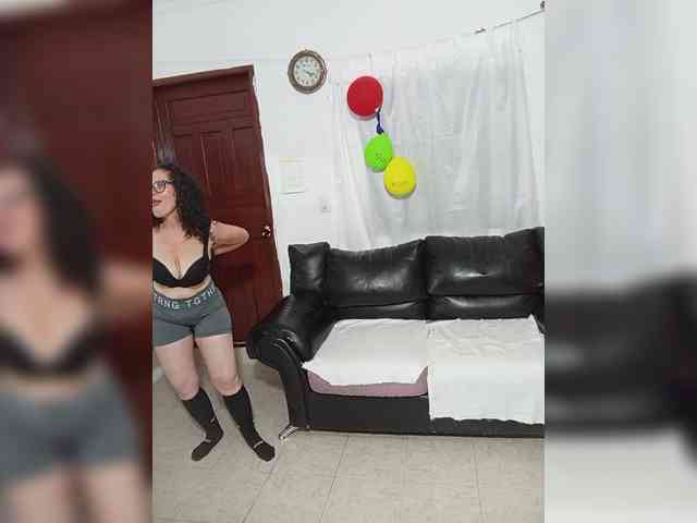 AfroditaMilf69 webcam