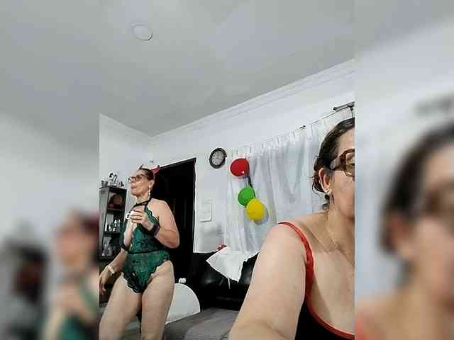 AfroditaMilf69 webcam