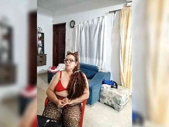 AfroditaMilf69 webcam