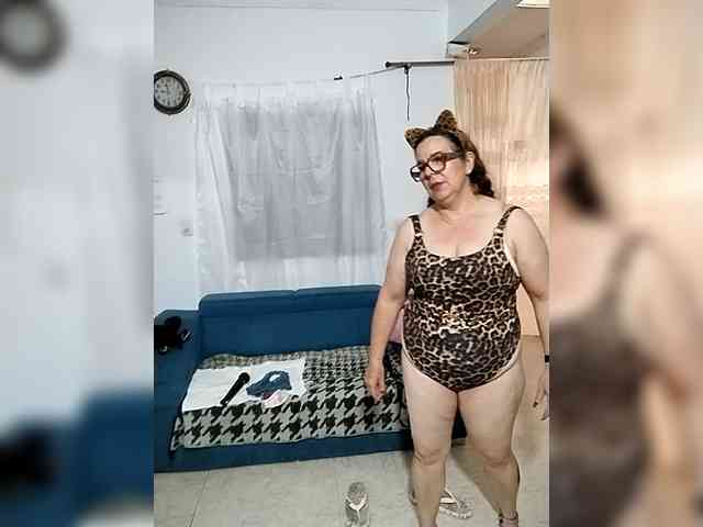 AfroditaMilf69 webcam