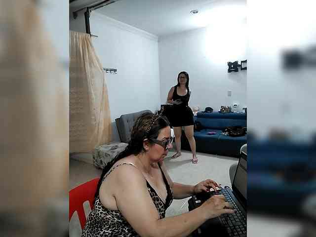 AfroditaMilf69 webcam