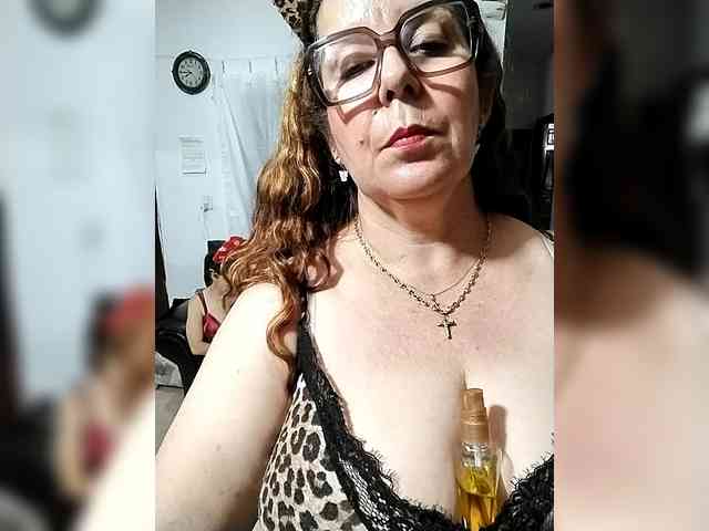 AfroditaMilf69 webcam