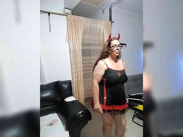 AfroditaMilf69 webcam