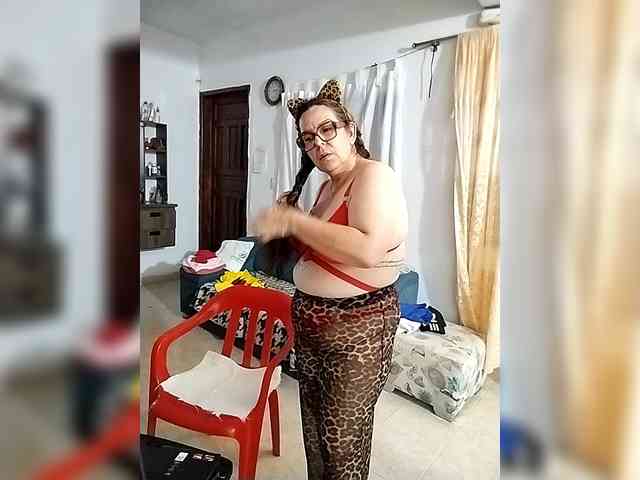 AfroditaMilf69 webcam