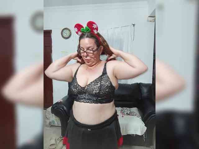 AfroditaMilf69 webcam