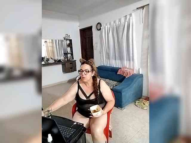 AfroditaMilf69 webcam