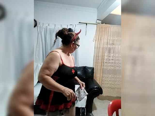 AfroditaMilf69 webcam