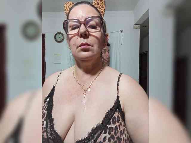 AfroditaMilf69 webcam