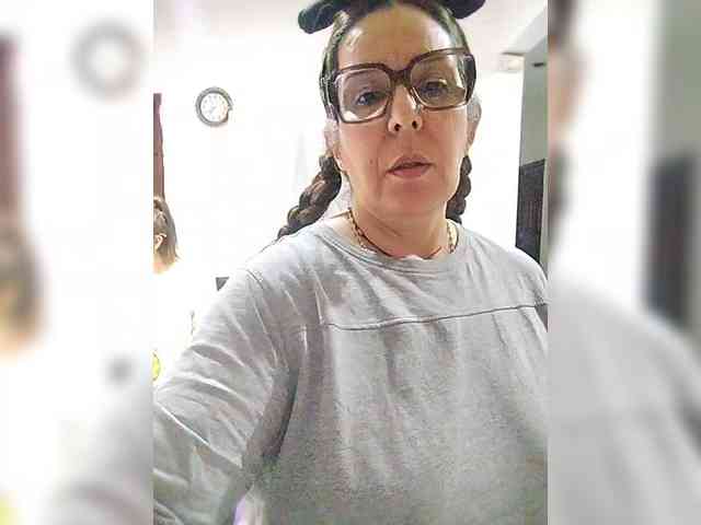 AfroditaMilf69 webcam