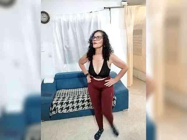 AfroditaMilf69 webcam