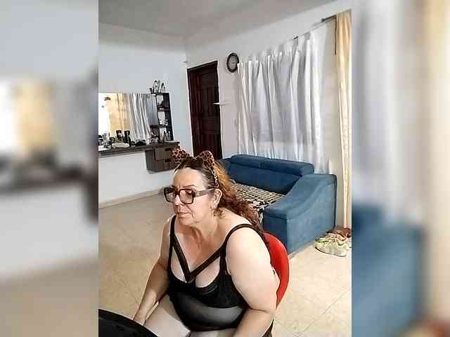 AfroditaMilf69 webcam