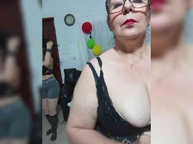 AfroditaMilf69 webcam