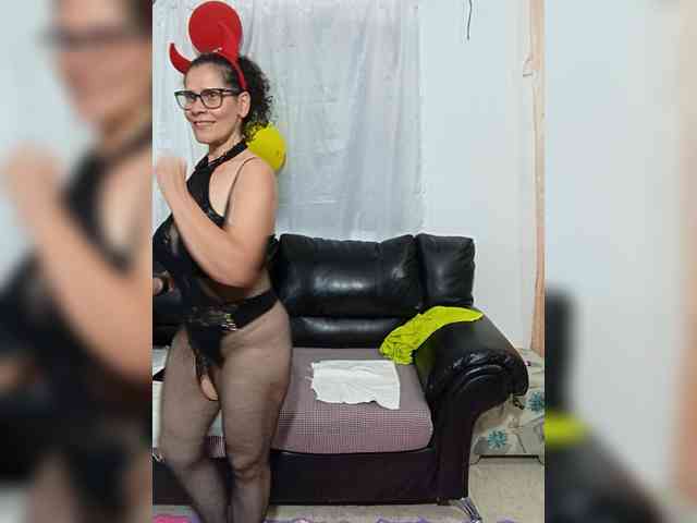 AfroditaMilf69 webcam