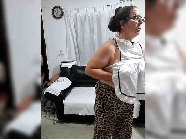 AfroditaMilf69 webcam