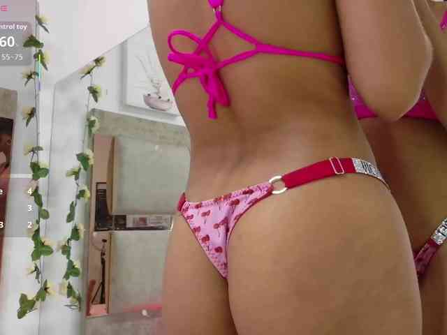 Malia-Brown1 webcam