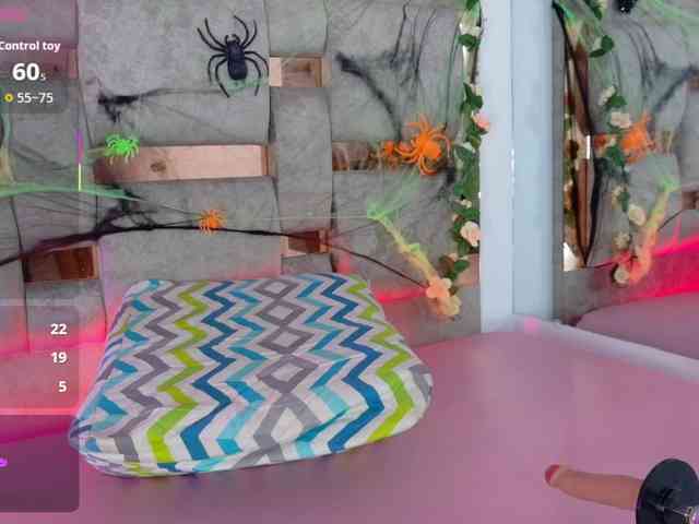 Malia-Brown1 webcam