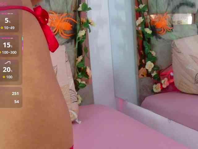 Malia-Brown1 webcam