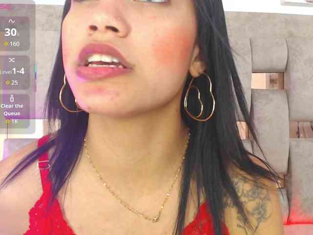 Malia-Brown1 webcam