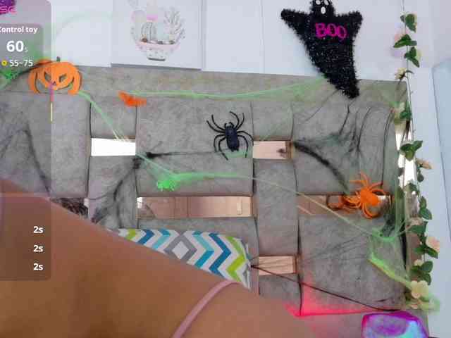 Malia-Brown1 webcam