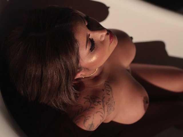 sasha-Blaire's BongaCams show and profile