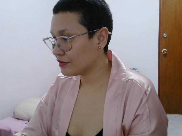 onlyLuxas23 webcam bongacams model stream image