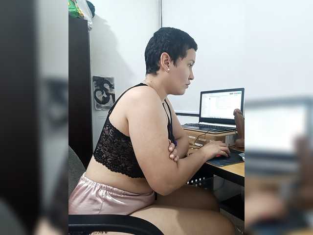 onlyLuxas23's BongaCams show and profile
