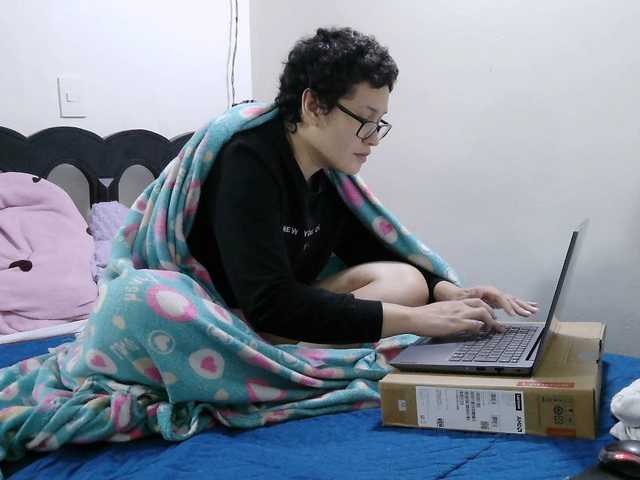 onlyLuxas23's BongaCams show and profile