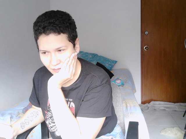 onlyLuxas23's BongaCams show and profile