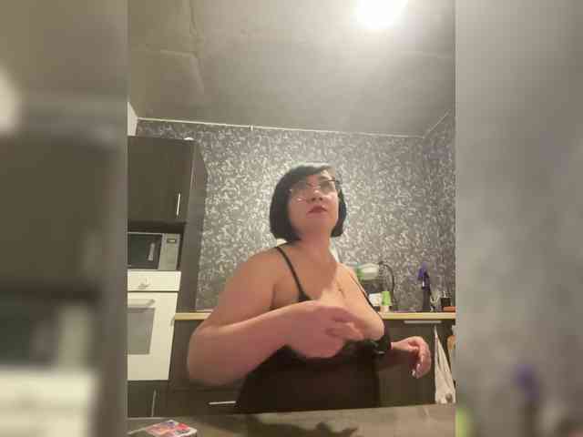KatrinLove webcam