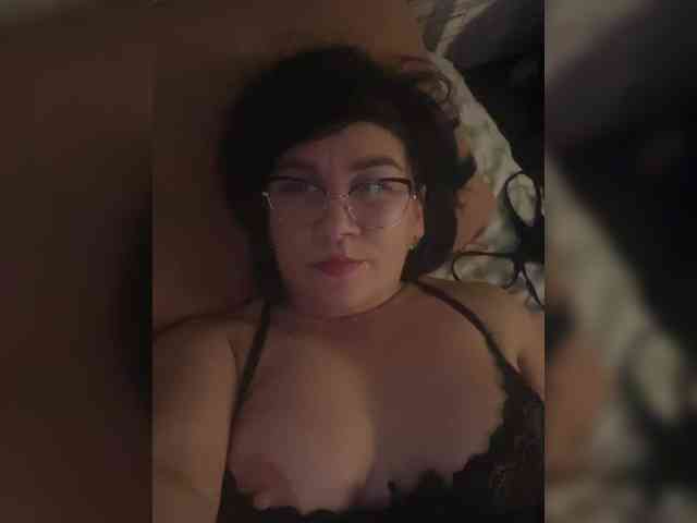 KatrinLove webcam