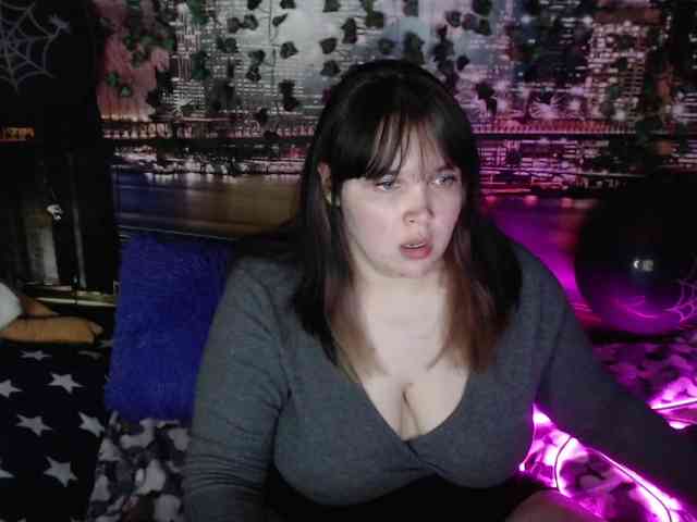 miss-kapriz-love's webcam live show
