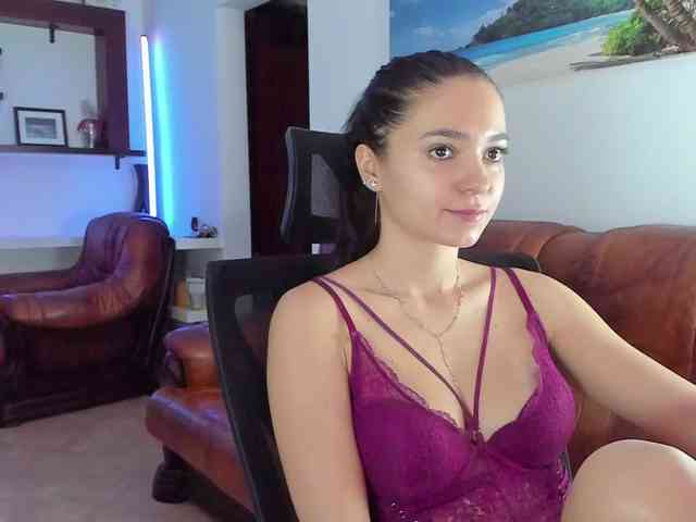 HeavenQueen webcam