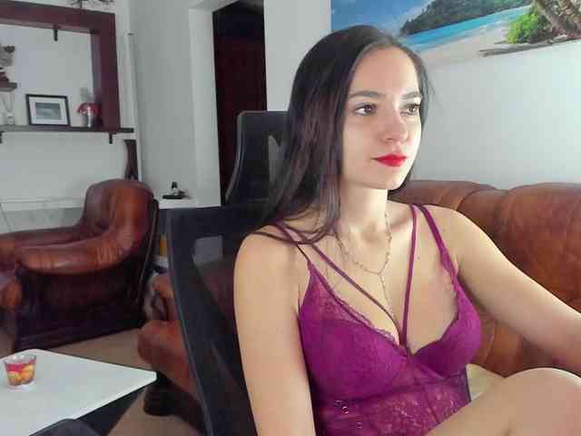 HeavenQueen webcam