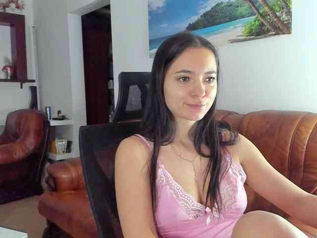 HeavenQueen webcam