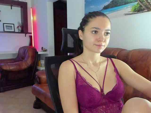 HeavenQueen webcam