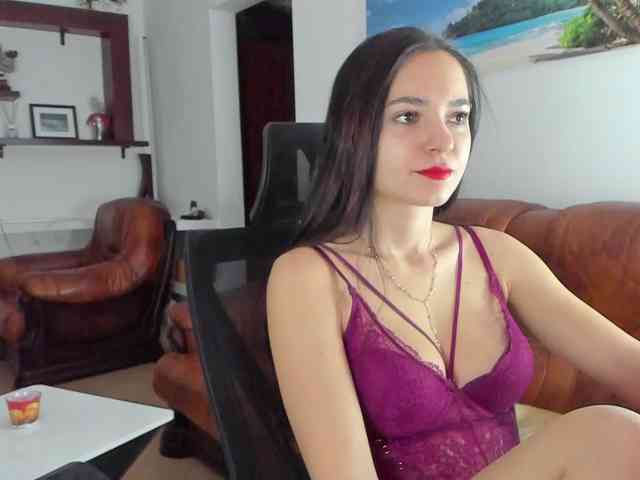 HeavenQueen webcam