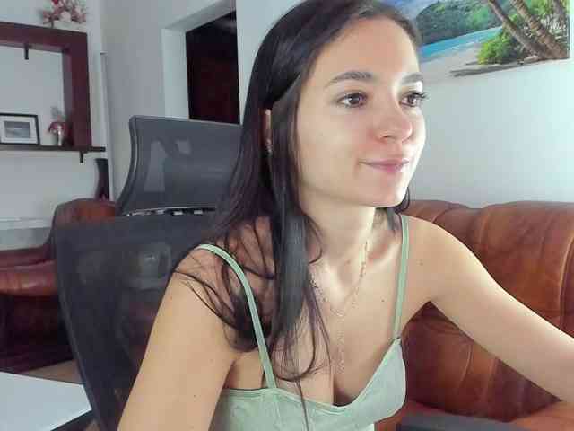 HeavenQueen webcam