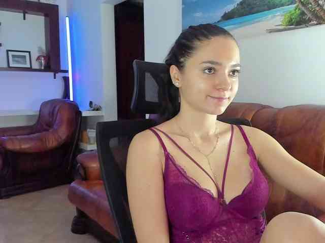 HeavenQueen webcam