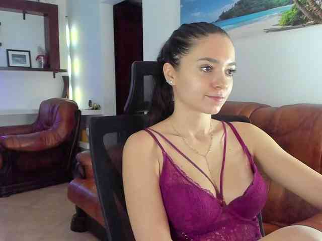 HeavenQueen webcam