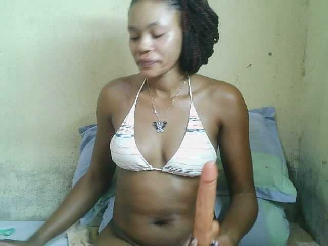 Ginah3x Live Cam on BongaCams