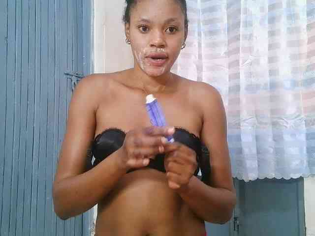 Ginah3x webcam