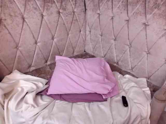 VaniluxButter webcam