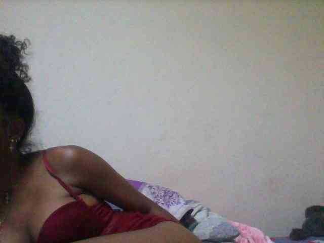 SexyFrenchDoll webcam