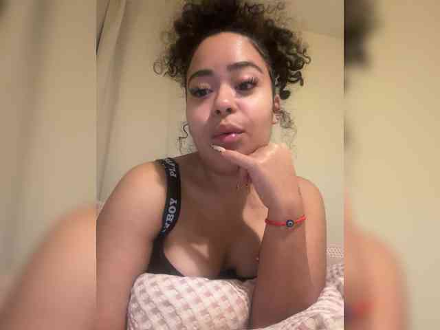 Ellibell26 Live Webcam on BongaCams