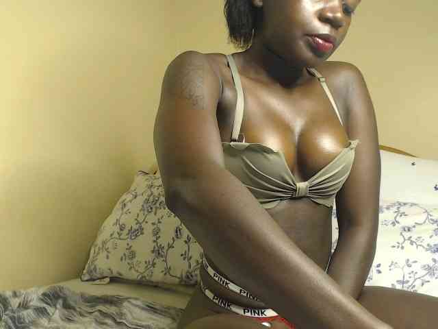 Sexyebony22a Live Webcam on BongaCams