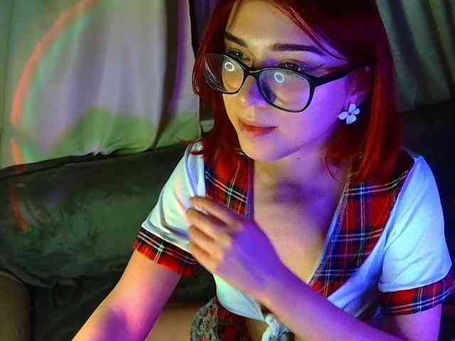 Rina-wang webcam